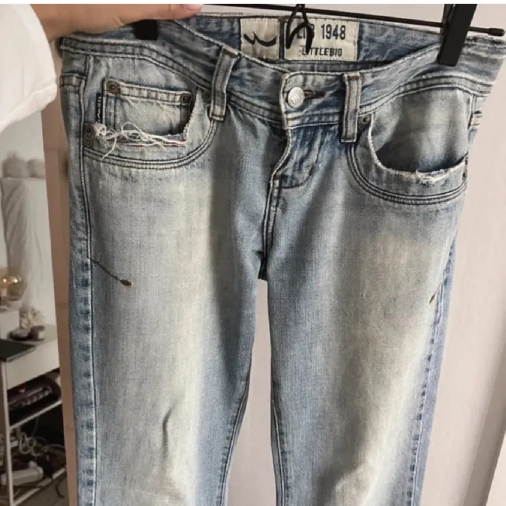 Säljer mina sjukt snygga Ltb jeans då jag inte använder dom så mycket längre . Jeans & Byxor.