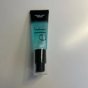 Elf power grip primer - Elf power grip primer, har endast tagit en pump!! Så som ny✨