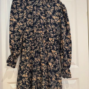 Klänning  - Klänning från shein, ej använd