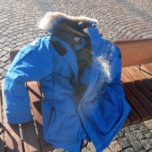 Canada Goose PBI Heritage Royal Blue - Mkt fint skick, behöver en kemtvätt och den är som ny. 