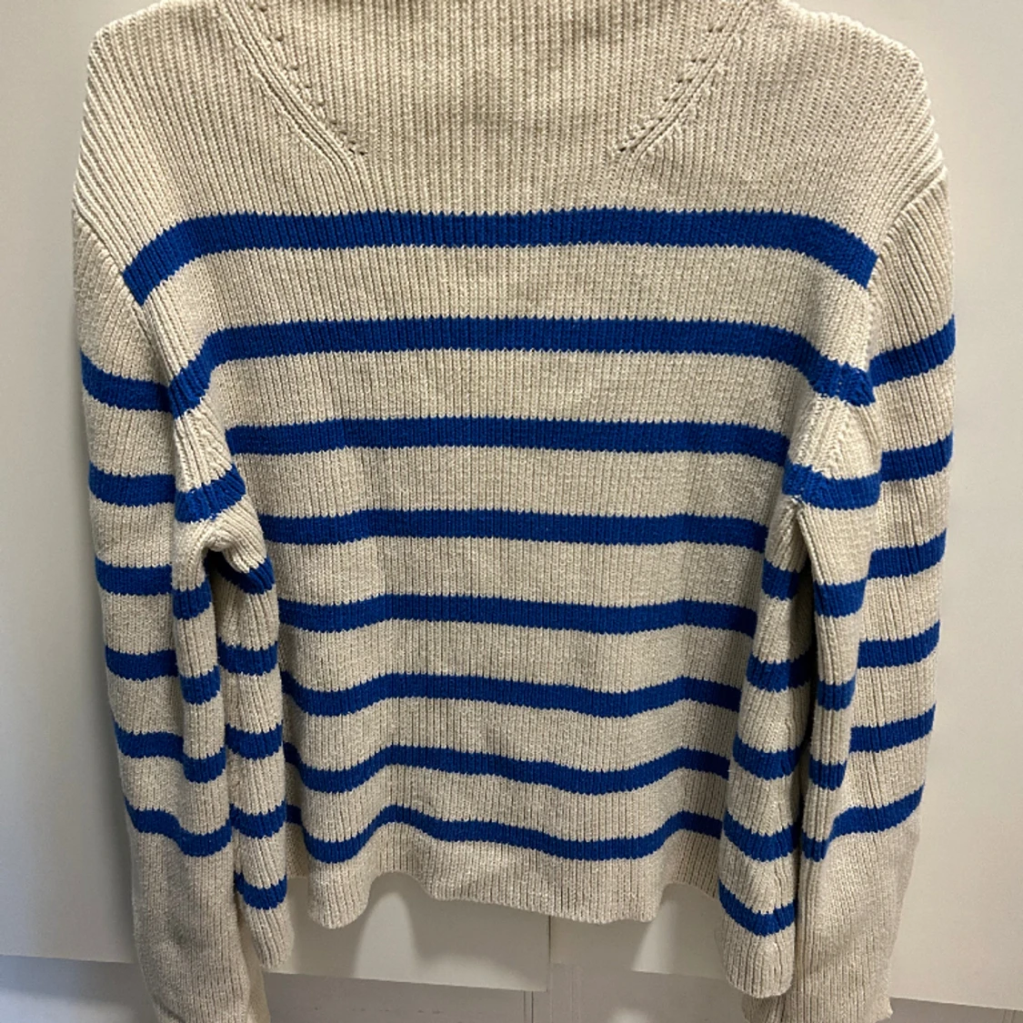 Blårandig stickad  - 91