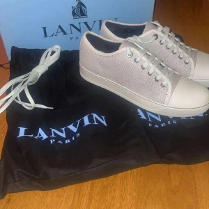 Lanvins - Säljer mina Lanvins som endast prövats på, gammal modell men otroligt fina i IRL (Allt OG medföljer) Storlek 42 men passar även 43