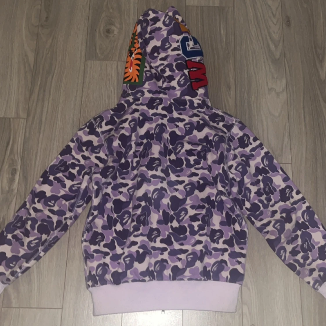 Bape hoodie - 90