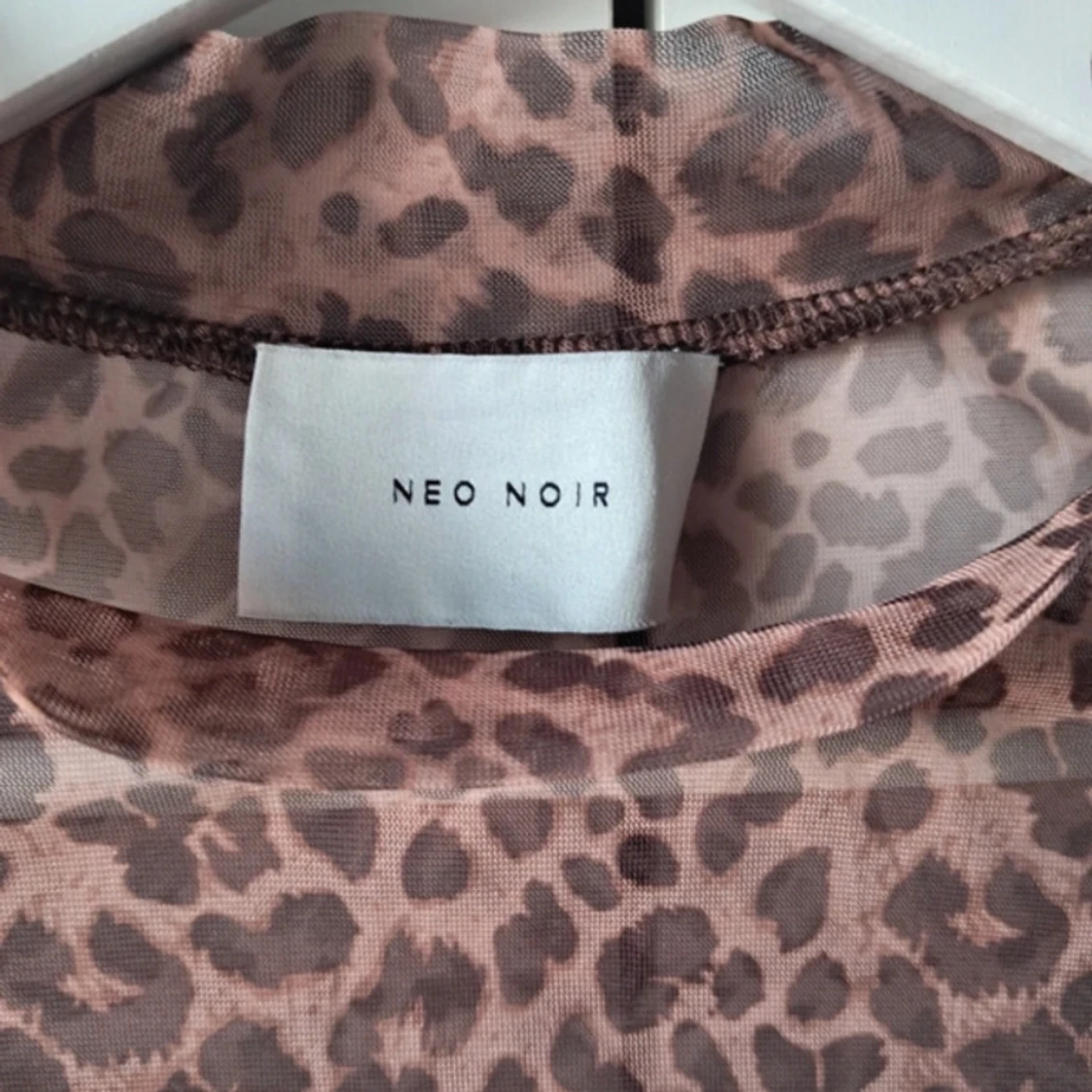 Neo noir topp!! - 90