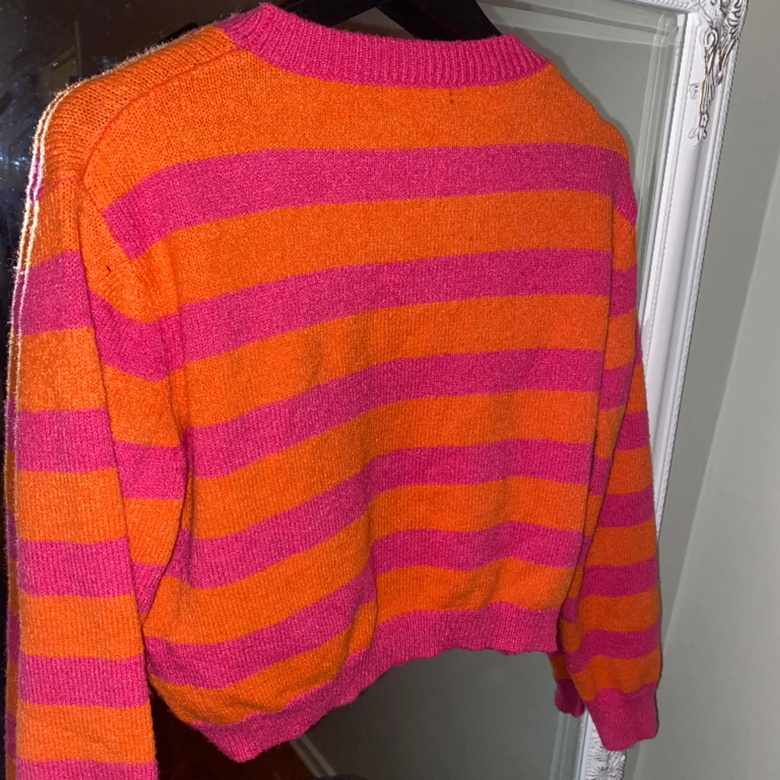 Stickad tröja🩷🧡 - 91