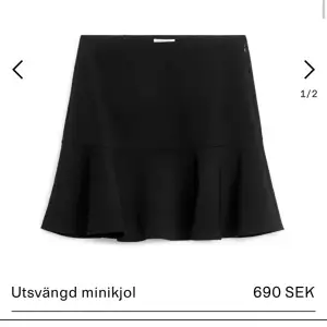 Jättesöt kjol från arket💘 aldrig använt och prislappen sitter kvar✨ perfekt nu till sommaren 