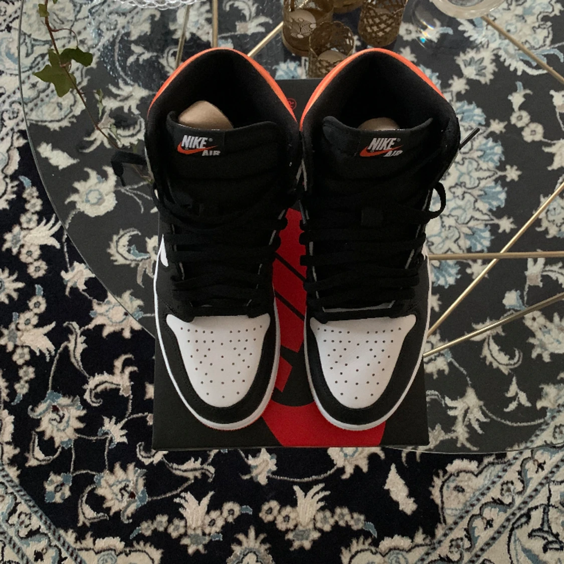 Nya Jordan High Electro orange helt nya - 90