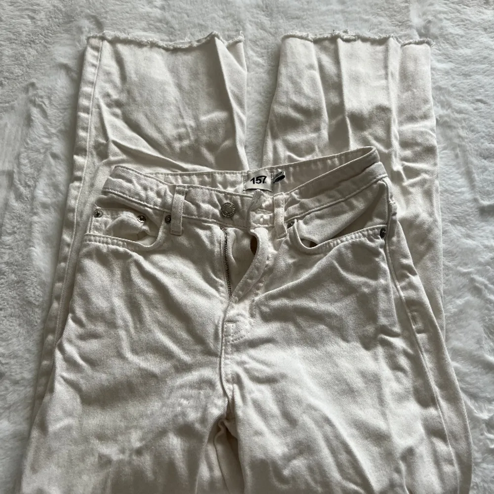 Boulevard jeans från lager157. Storlek XXS. Aldeig använda då jag inte får på mig dom. Tvättade och torktumlade 1 gång därav ”skrynkliga”.. Jeans & Byxor.