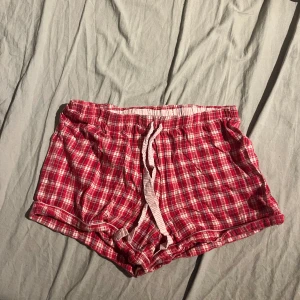 Pyjamsshorts - Pyjamasshorts ifrån Åhléns 