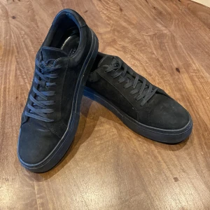 Vagabond skor  - Riktigt feta vagabond skor i mockaskinn. Nyskick knappt använda alls. Nypris 1300