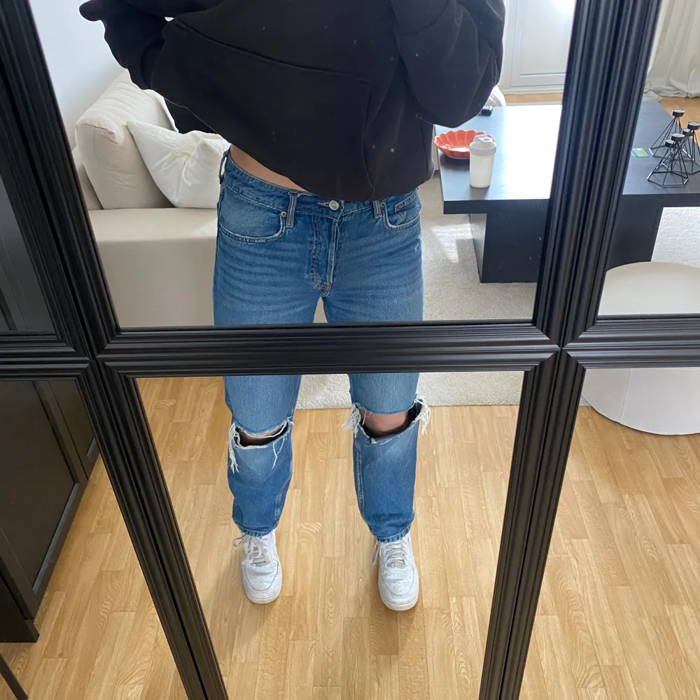 Blåa jeans i storlek 36💙. Jeans & Byxor.