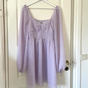 Sommarklänning  - Använd en gång, superfin 💜