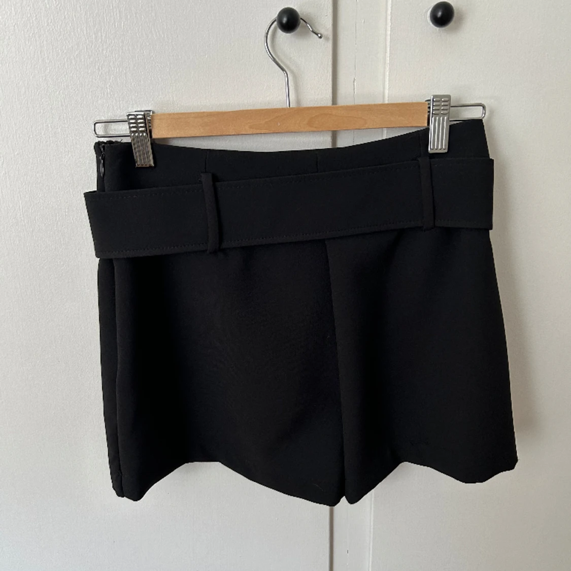 Kjol/shorts från Zara, oanvända  - 90