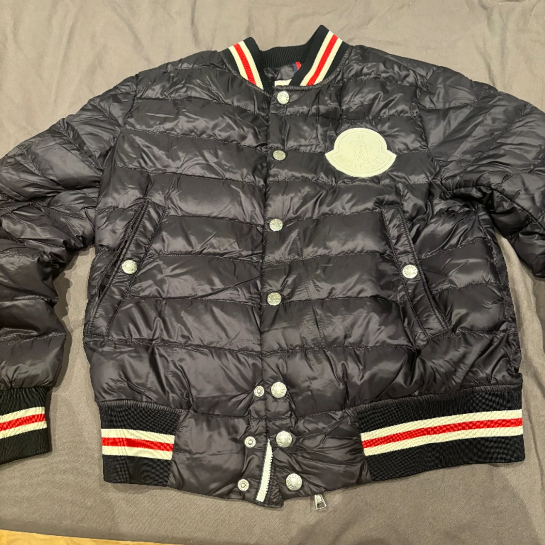 Moncler jacka - 90