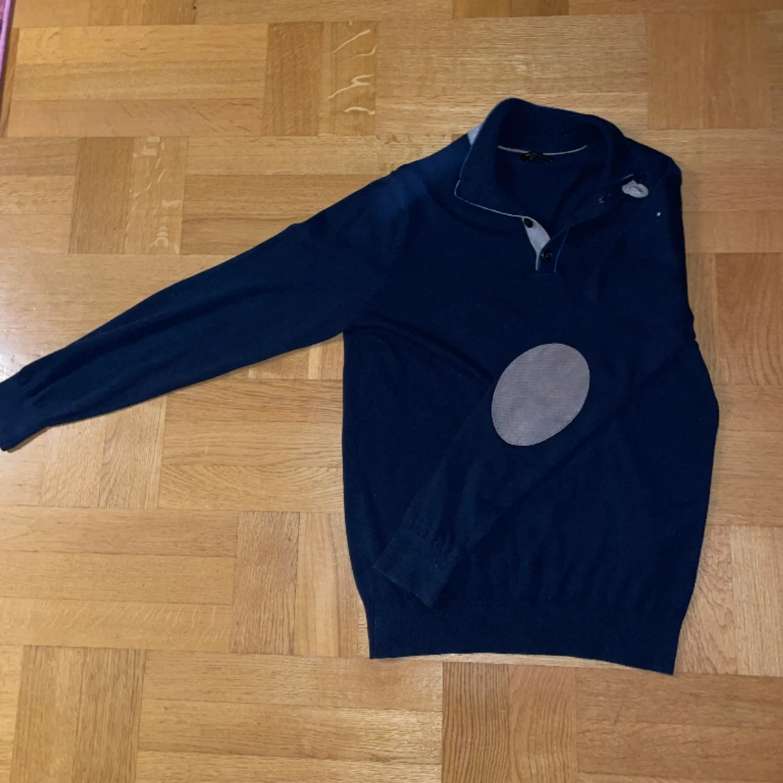 Massimo Dutti Sweatshirt - 90