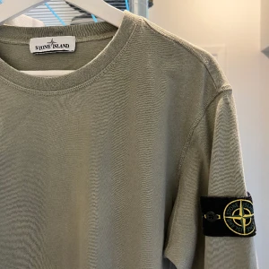 Stone island crewneck - Stone island crewneck Cond: 9/10, använd fåtal gånger