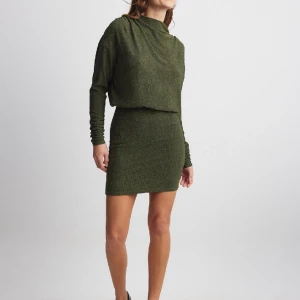 NA-KD klänning  - Jätte fin klänning ifrån NA-KD säljs pågrund av att den aldrig kommer till användning  Prislapp osv hänger fortfarande kvar så den är aldrig använd och i väldigt fint skick  Skriv privat för mer bilder ✨🤍