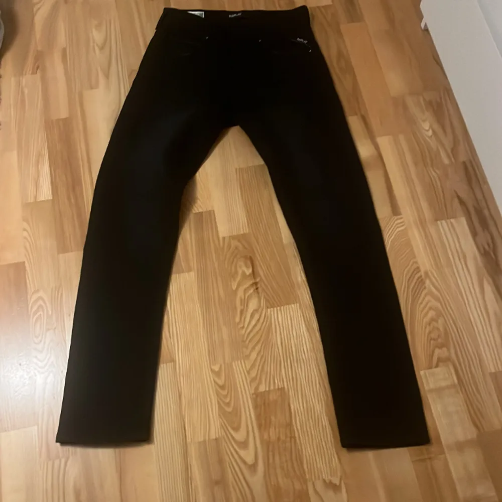 Riktigt snygga Replay jeans som är andvända ett fåtal gånger!. Jeans & Byxor.