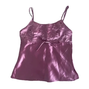 Lilac top  - Kontakta vid intresse <3