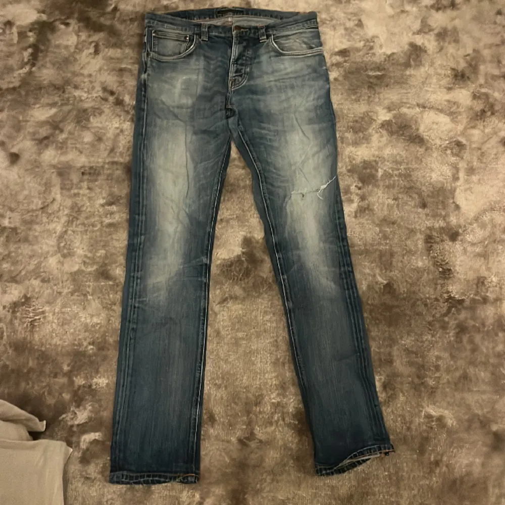 Storlek 32/34 nudie jeans . Jeans & Byxor.