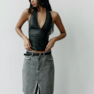 Zara skintopp - Så snygg festtopp som aldrig är använd. Storlek M men sitter som en S