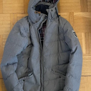 North Bend vinterjacka  - Grå. Stel XXL. Bra skick.