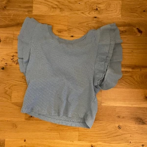 Zara volang topp!  - Inget täcken på anvädning! 