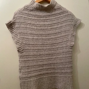 Stickadtröja - Snygg stickad tröja i beige 💕