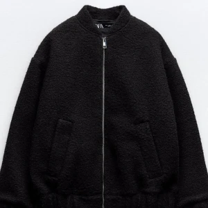 Zara jacka  - Helt ny bomberjacka från zara🩷