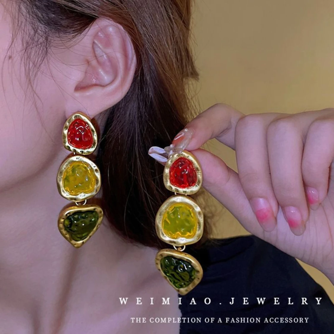 Vintage style earrings colorful gem 