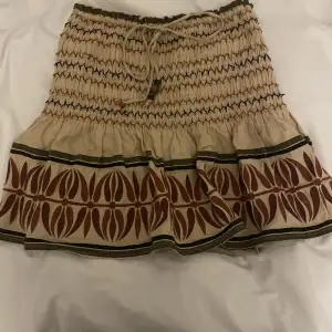 Jättefin zara kjol som inte går att köpa längre