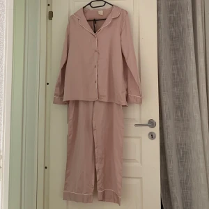 Pyjamas  - Pyjamas i storlek s