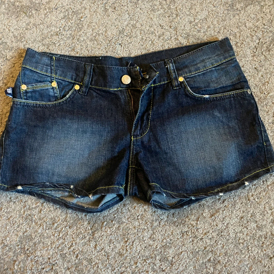 Victoria Beckham  - 90