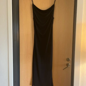 HM black midi dress - Only worn once