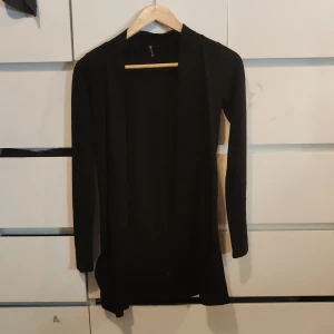 Kofta - Ganska bra skick, djur finns i hemmet.