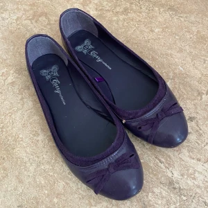 Ballerinaskor - Söta ballerinaskor köpta på vinted, aldrig använda av mig💕