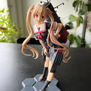 Kantai Collection anime figurer  - Säljer separat eller tillsammans, har kvar alla lådor!  Alla är i bra skick förutom sista vars pilbåge har gått sönder men lär gå att limma. Alla tillsammans 600 kr och jag bjuder på frakten.  200 styck och köparen står för frakten!  Köp via swish! 