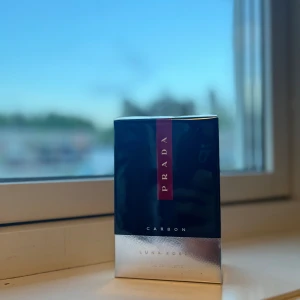 OÖPPNAD PRADA CARBON 150 ML! - Helt oöppnad följer med kartong köpt för drygt 1536:-  - 150 ml - Prada  - äkta såklart 1300kr