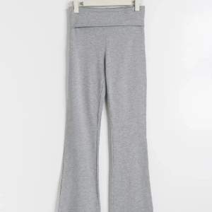 Säljer mina yoga byxor från Gina tricot eftersom de inte är min rätta storlek. Har bara testat dem på en gång så knappt använda. Köpta för 359kr. Klicka Järna på köp nu💗