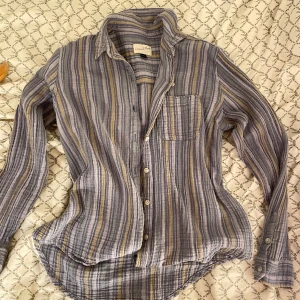 Söt skjorta  - Jättesöt randig skjorta💕