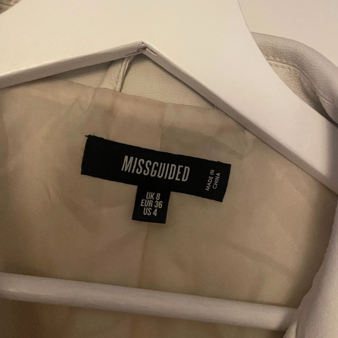 Beige skinnjacka  - 90