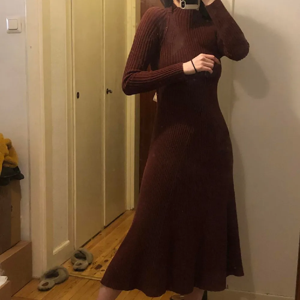 Loéil knitted dress. Klänningar.