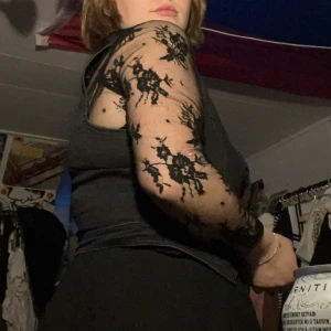 Mesh tröja - OBS INTE VÄSTEN