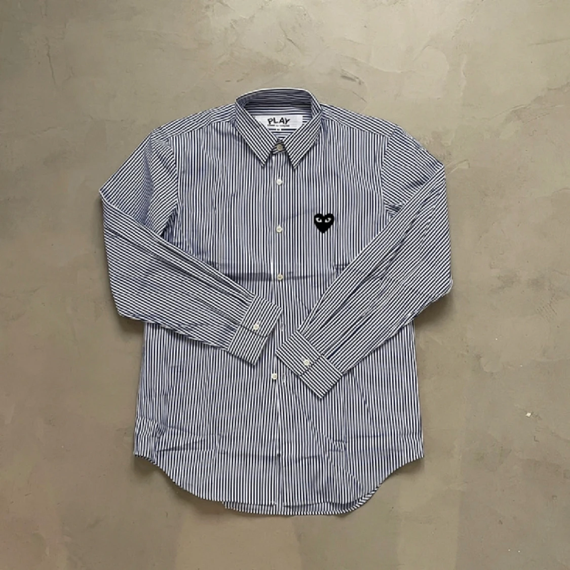 Comme Des Garcons skjorta