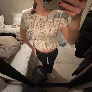 Prickig Zara topp  - Fin zara topp som it säljs längre!