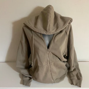 Hoodie - Brandy Melville hoodie 
