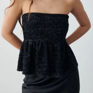 Glitter topp  - Använd en gång från Gina tricot, perfekt till fest❤️