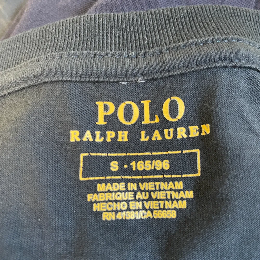 Ralph Lauren . T-shirts.