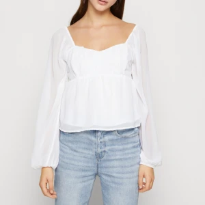 Vit blus - Vit hollister blus i S. Nyskick