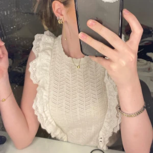 Volang tröja - Superfin tröja med volanger och mönster💕